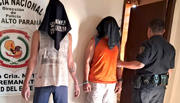 Capturan a dos extranjeros por exhibicionismo y amenazas a niños - La Clave