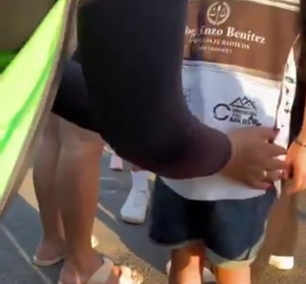 Indigna “cacheo” a niños antes de ingresar al Defensores