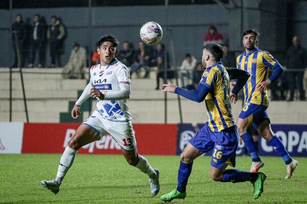 Versus / Por seguir prendido: Nacional visita a un Luqueño muy motivado