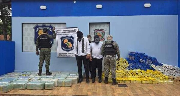 Detectan un ómnibus con doble fondo: ocultaba más de 1.300 kilos de marihuana | DIARIO PRIMERA PLANA