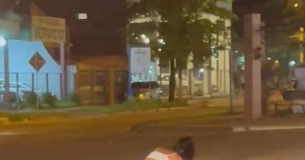 Diario HOY | VIDEO| Mujeres se agarran a golpes en plena calle en Concepción