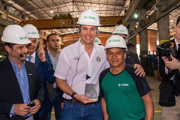 Peña resalta al empresariado paraguayo y pide que sigan invirtiendo para ser una nación más prospera - .::Agencia IP::.