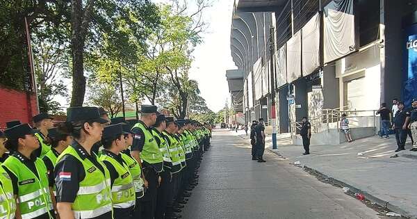 Diario HOY | Cateo a niños en el estadio: Policía dispone inicio de investigación