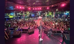 Marilina arrasó en Buenos Aires y le hizo el aguante a Will subiéndole como su invitado