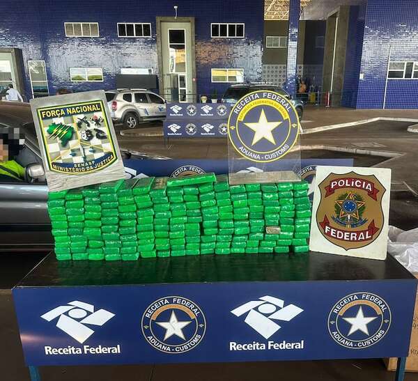 Detienen a dos paraguayas con marihuana en el Puente de la Amistad - ABC en el Este - ABC Color