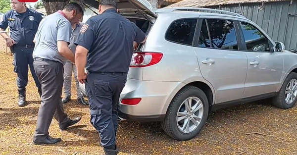 Abandonan camioneta con el motor en marcha: dueño fue hallado horas después - Noticiero Paraguay