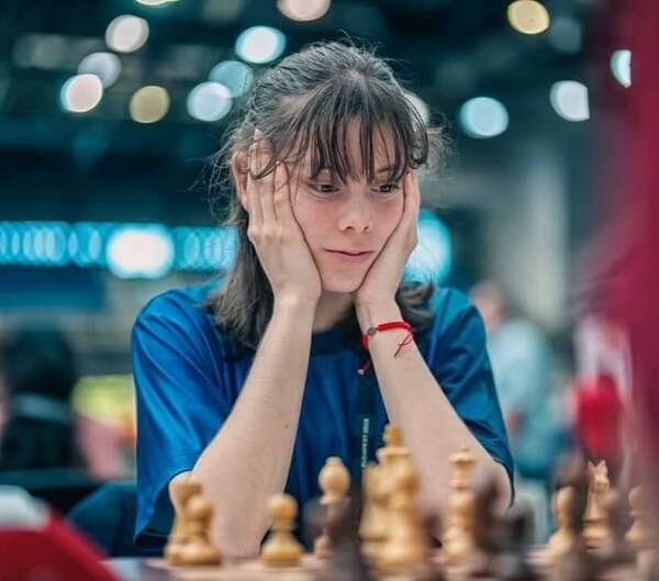 Ajedrecista luqueña busca apoyo para representar a Paraguay en el Sudamericano 2024 - Nacionales - ABC Color