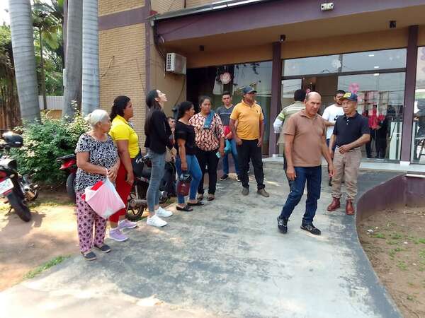 Familias piden solución de un conflicto de tierra en Lima - Nacionales - ABC Color