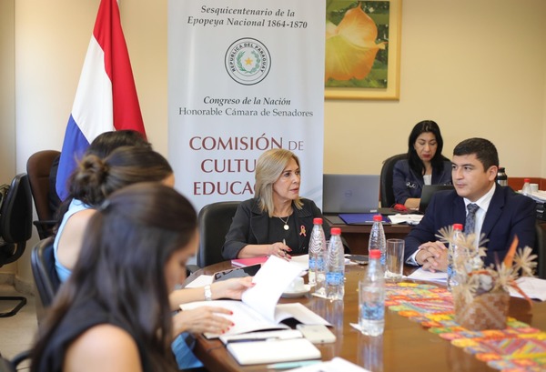 Dictaminan a favor del proyecto que aprueba el convenio de préstamo para la Excelencia Educativa - ADN Digital