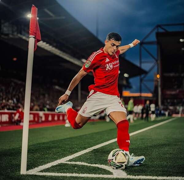 Ramón Sosa gana con el Nottingham y escala posiciones en la Premier League - Fútbol Internacional - ABC Color
