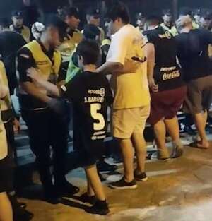 Policía investiga si “cateo” a niños fue actuación aislada o si hubo orden superior - Policiales - ABC Color
