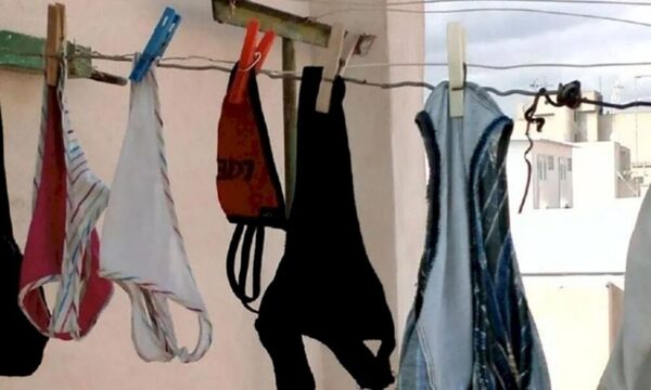 (VIDEO) ¡Con las manos en la tanga! ¡Filman a ladrón de bombachas!