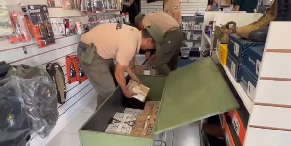 Más de un centenar de policías y militares estarían involucrados en tráfico de armas a organizaciones criminales
