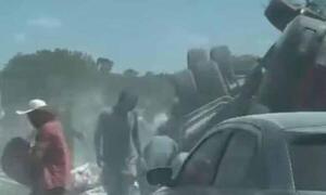 Camión volcado en Horqueta desata saqueo masivo de cemento – Prensa 5