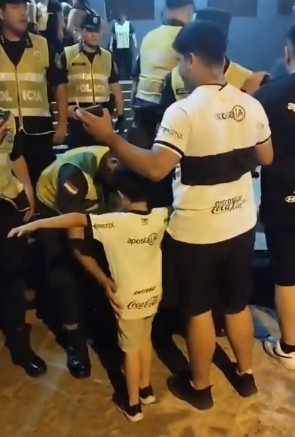 Tras cateo a niños en el Defensores, cambian a jefe de Eventos Deportivos de la Policía - Unicanal