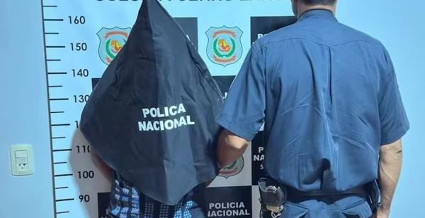 Hombre atacó a machetazos a su expareja que tenía a su hijita en brazos en Santa Rita - Noticiero Paraguay