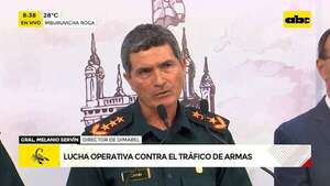 Video: Militares y policías fueron reclutados para traficar armas al crimen organizado - ABC Noticias - ABC Color