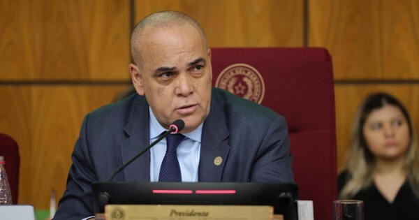 Bachi quiere seguir al frente del Senado y se desata la interna con Maidana