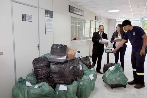 Entregaron 785 kg de residuos sólidos para reciclaje