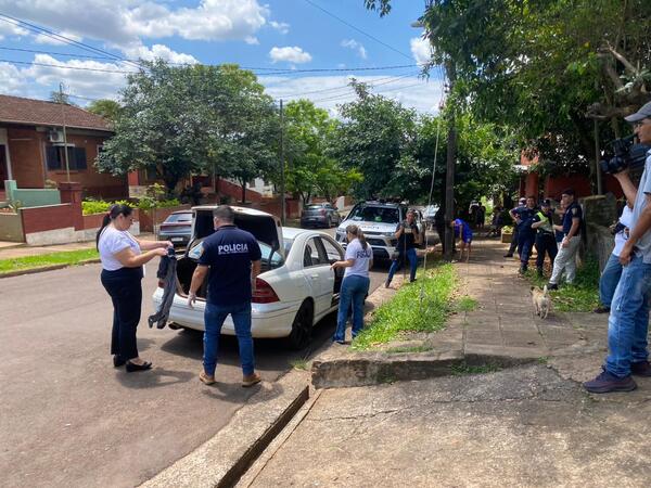 “POLLO PODRIDO” ALARMÓ A LOS VECINOS DEL BARRIO BUENA VISTA DE ENCARNACIÓN - Itapúa Noticias