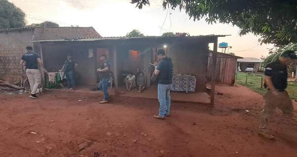 LA POLICÍA ALLANÓ LA VIVIENDA DEL PRESUNTO SICARIO QUE HABRÍA MATADO EN ENCARNACIÓN - Itapúa Noticias