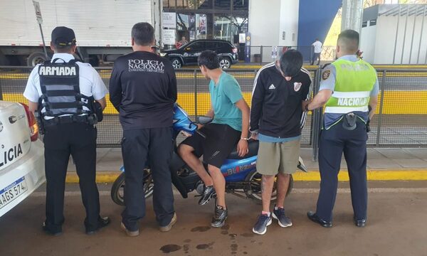Capturan a joven con varias órdenes de capturas