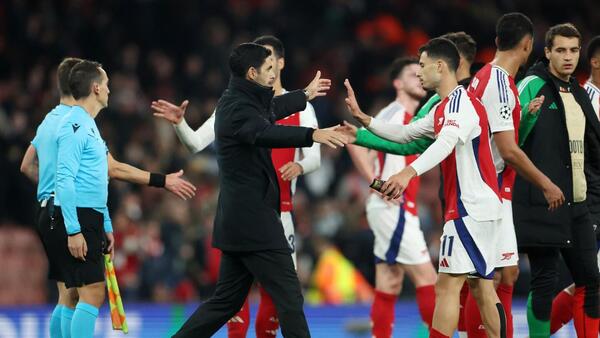 Arsenal gana sin lustre