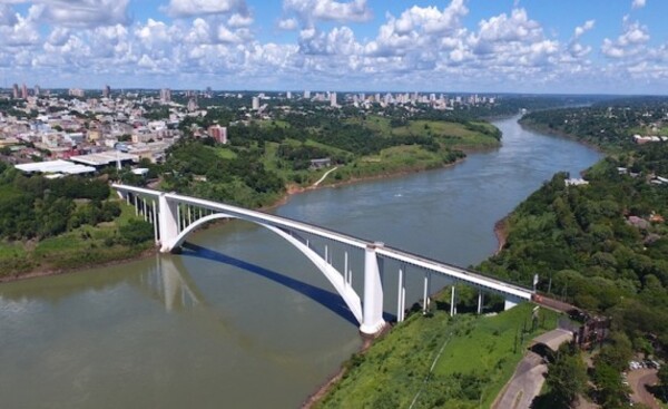 Piden amplio debate sobre peajes en los puentes de la Triple Frontera