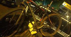La Nación / Colegas realizaron un sentido homenaje al ciclista de 72 años que fuera arrollado en Itapúa