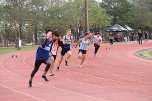 Atletismo colegial en la SND - Polideportivo - ABC Color