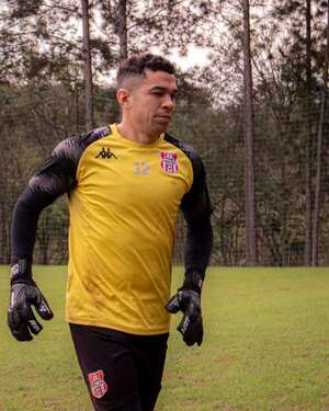 General Caballero JLM: Arévalos, baja “militar” - Fútbol - ABC Color