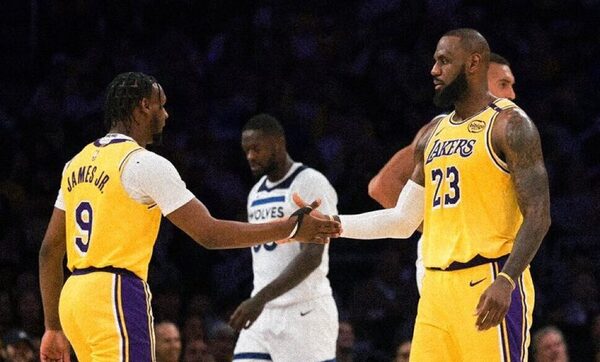 Versus / LeBron y Bronny James son primer padre e hijo en jugar juntos en la NBA