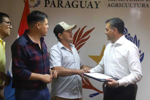 Convenio entre el MAG y productores frutihortícolas potenciará el desarrollo agrícola y apertura de mercados • PARAGUAY TV