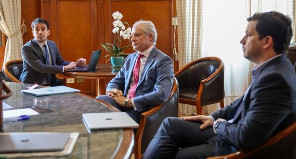 CAF reitera apoyo al país y anunció mejores condiciones financieras tras el Grado de Inversión