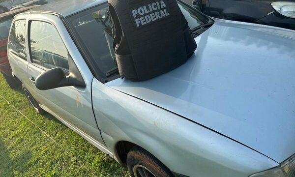 Recuperan vehículo robado que estaba siendo llevado a Ciudad del Este