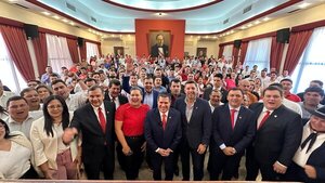 Autoridades coloradas de Misiones se reunieron con Cartes en la ANR y prometen apoyo al proyecto Alliana 2028 - El Trueno