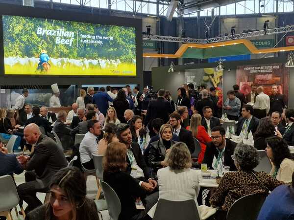 SIAL París se mueve al ritmo de Brasil: menor oferta de carne y más dinamismo en el mercado mundial