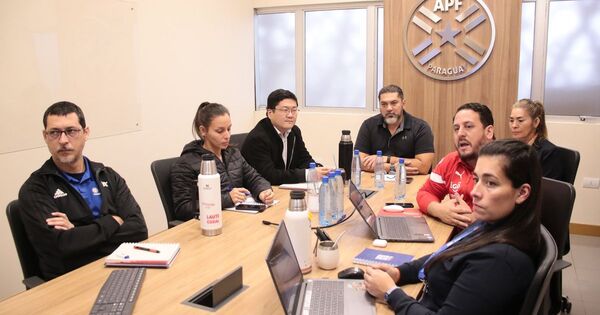 Avances y proyecciones en beneficio del Fútbol Femenino | Asociación Paraguaya de Fútbol