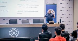 Actualización arbitral de cara al inicio de la temporada | Asociación Paraguaya de Fútbol