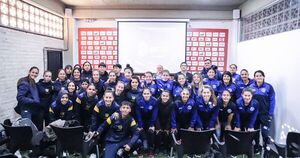 Poniendo énfasis en la ética en el fútbol femenino | Asociación Paraguaya de Fútbol