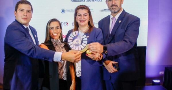 Un reconocimiento que enorgullece a la APF | Asociación Paraguaya de Fútbol