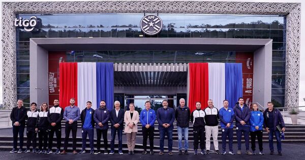 Representante de la FIFA culminó su visita a la APF | Asociación Paraguaya de Fútbol