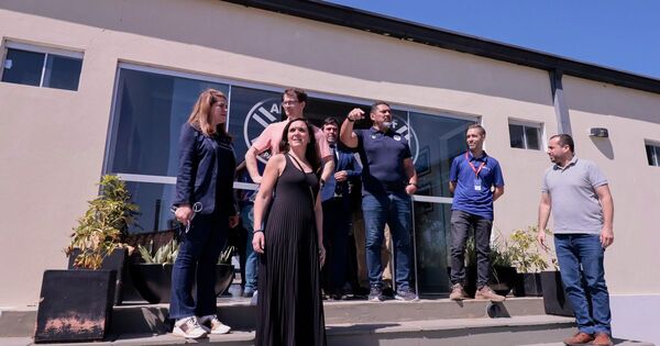 Visitas de lujo en las instalaciones de la APF | Asociación Paraguaya de Fútbol