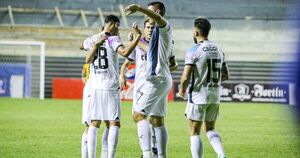 Victoria y clasificación de Libertad en la Copa de Todos | Asociación Paraguaya de Fútbol