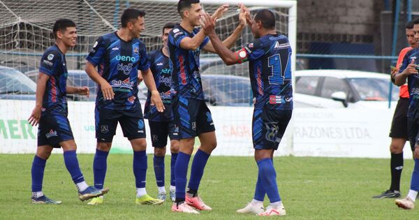 Una victoria y tres empates en la mañana dominical de la Primera B | Asociación Paraguaya de Fútbol