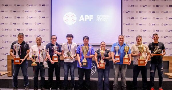Entregan los premios de la Primera C | Asociación Paraguaya de Fútbol