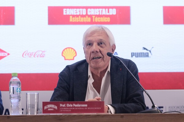 Paolorosso dijo que no hay DT para la Absoluta y profesionales paraguayos lo cruzan - 1000 Noticias
