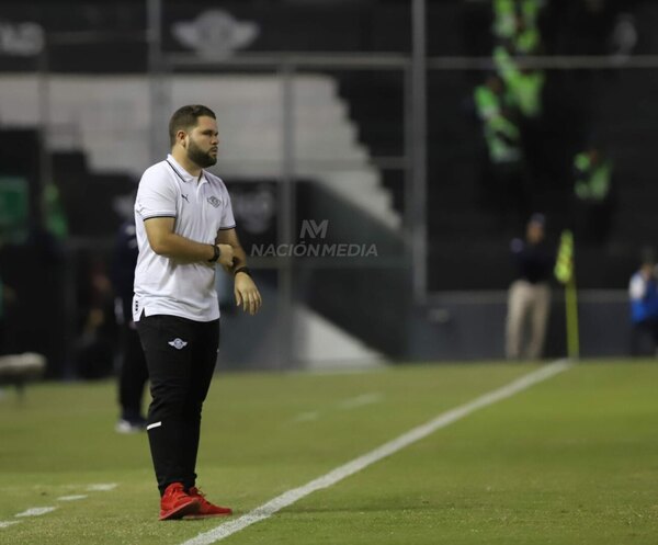 Versus / Ariel Galeano tendrá su primera experiencia europea