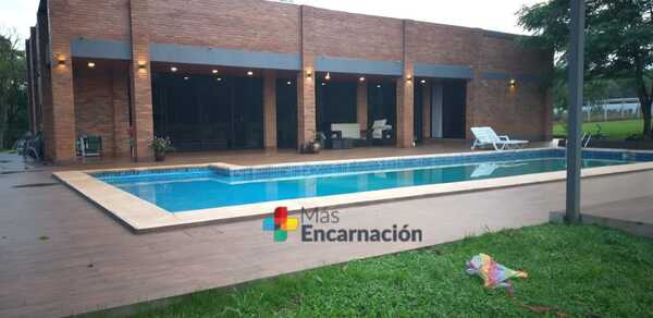 Minutos de Terror en Encarnación: Familia maniatada durante violento asalto en Itacuá