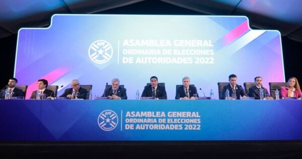 Robert Harrison es reelecto en Asamblea General Ordinaria | Asociación Paraguaya de Fútbol